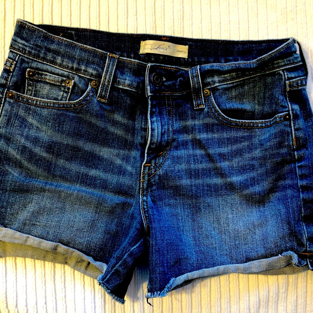 Levi cut off jean shorts